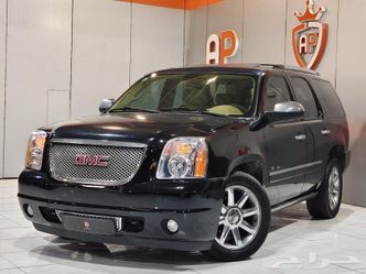 GMC Yukon III (GMT900)