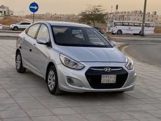 Hyundai Accent IV
