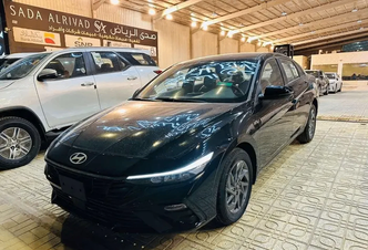 ⁦Hyundai Elantra عملية فيس ليفت VII (CN7)⁩