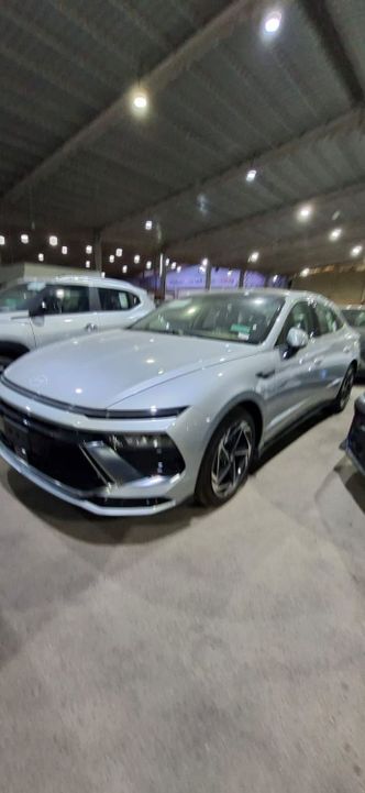 Hyundai Sonata عملية فيس ليفت VIII (DN8)