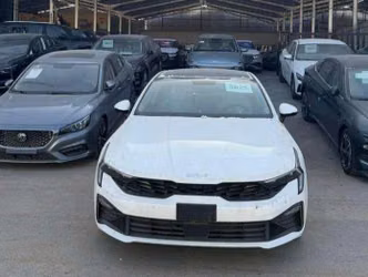 Kia K5 ثالثاً فيس ليفت