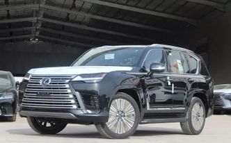 ⁦Lexus LX IV⁩
