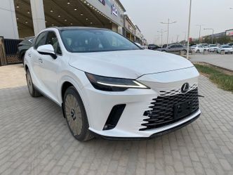 Lexus RX V