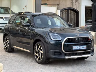MINI Countryman S ثالثاً