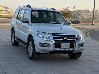 Mitsubishi Pajero IV Facelift 2