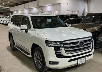 Toyota Land Cruiser السلسلة 300