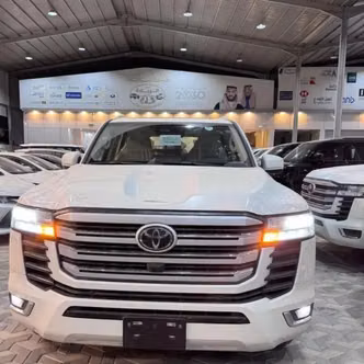 Toyota Land Cruiser Twin Turbo السلسلة 300