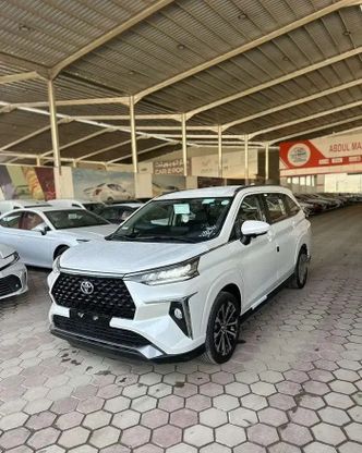 ⁦Toyota Veloz⁩