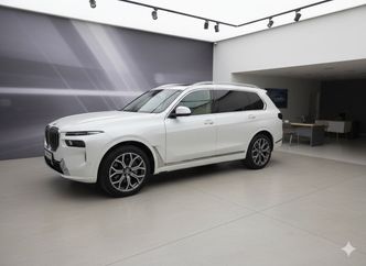 BMW X7 I (G07) Рестайлинг