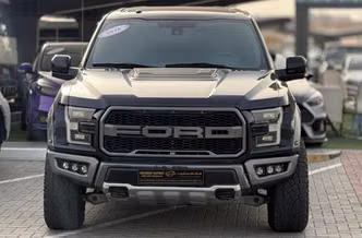 Ford F-150 تجميل الوجه الثالث عشر
