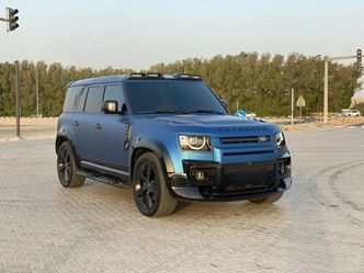 Land Rover Defender 110 ثانياً