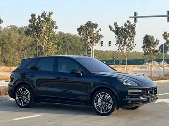 Porsche Cayenne Turbo ثالثاً