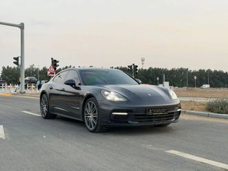 Porsche Panamera 4S ثانياً