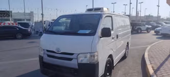 Toyota HiAce عملية فيس ليفت H200