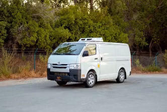 ⁦Toyota HiAce عملية فيس ليفت H200⁩
