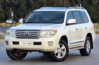Toyota Land Cruiser 200 Series Facelift 1
