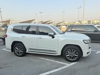 Toyota Land Cruiser السلسلة 300