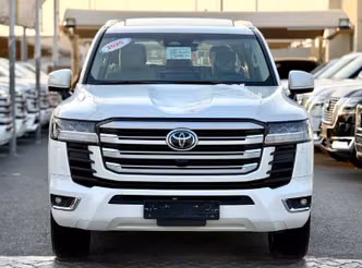 ⁦Toyota Land Cruiser السلسلة 300⁩