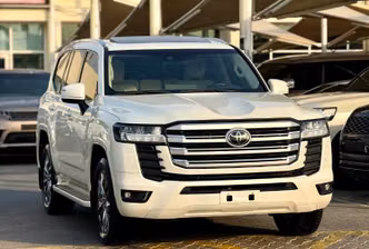 ⁦Toyota Land Cruiser السلسلة 300⁩