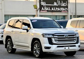⁦Toyota Land Cruiser السلسلة 300⁩