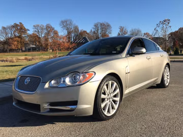 Jaguar XF, 2011