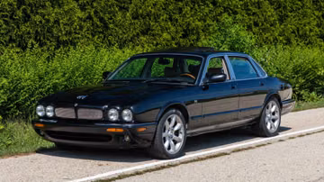Jaguar XJR Sedan, 2000