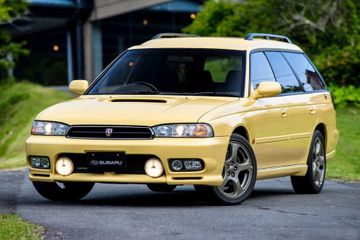 Subaru Legacy Touring Wagon GT-B (BG5) specs