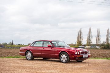 Jaguar XJ6 3.2-Litre Sports Saloon, 1997