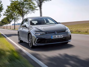 VW Golf 1.0 TSI (Mk VIII 110 PS) specs