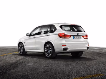 BMW X5 M50d (F15) specs
