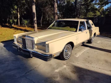 Lincoln Continental, 1983