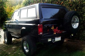 FORD BRONCO CUSTOM SUV, 1989
