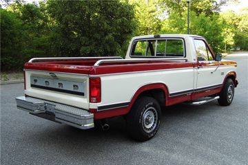 FORD F-150 PICKUP, 1982