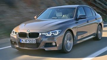 BMW 330i xDrive (F30) specs