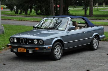 BMW 325i Convertible, 1988