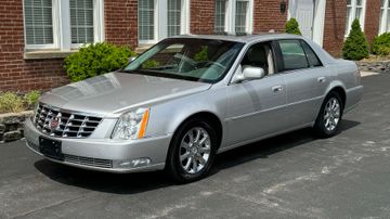 Cadillac DTS Sedan, 2009