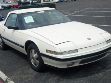 Buick Reatta, 1990