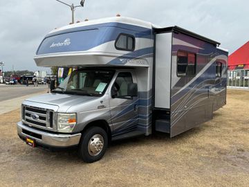 Ford E450 Forest River Jamboree 30 H Motorhome, 2009