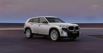 BMW XM M50e (G09) specs