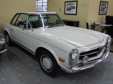 Mercedes-Benz 280 SL Convertible, 1970