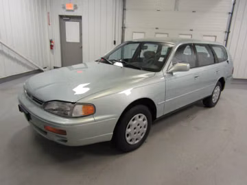 Toyota Camry LE Wagon, 1995
