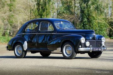 Peugeot 203 specs