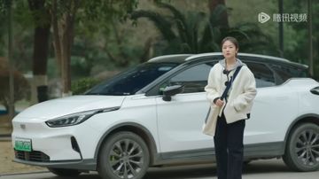 Geely Geometry C in 滤镜 (2025)