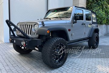 JEEP WRANGLER UNLIMITED CUSTOM SUV, 2017