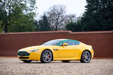 Aston Martin V8 Vantage Coupé, 2010
