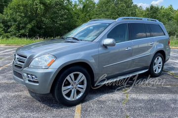 MERCEDES-BENZ GL450, 2010