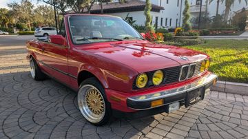BMW 325i Convertible, 1987