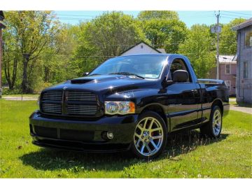 Dodge RAM SRT-10, 2004