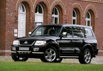 Mitsubishi Pajero 3.2 DI-D (5-door 160 PS) specs