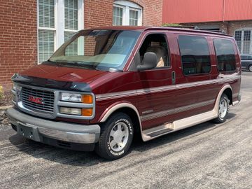 GMC Savanna Conversion Van, 2000